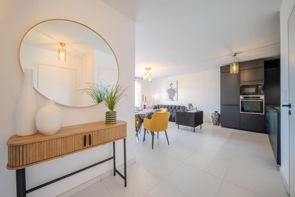 Le Square D'Evan - Appartement De Standing - Grande Terrasse Exterieure - Climatisation Saint-Aunes Bagian luar foto