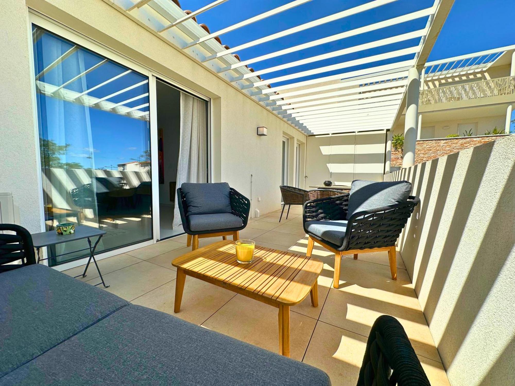 Le Square D'Evan - Appartement De Standing - Grande Terrasse Exterieure - Climatisation Saint-Aunes Bagian luar foto